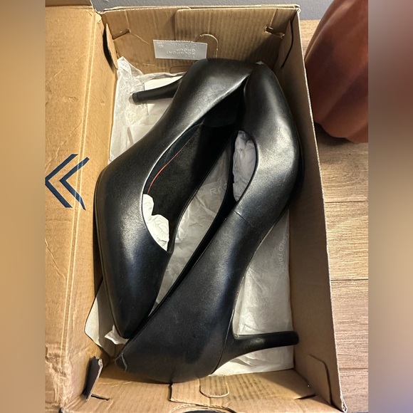 Rockport Women's Total Motion 75mm Pointy Leather Pump Black Size 8.5 NEW - Picture 10 of 13